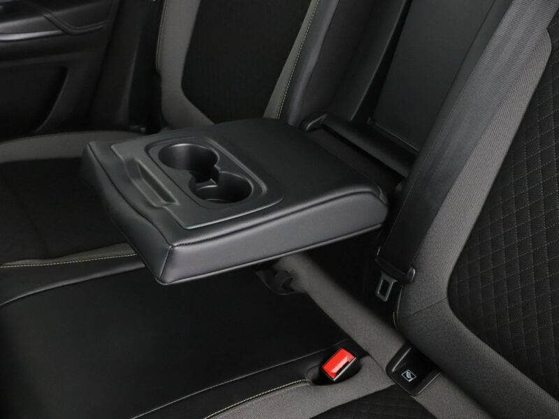 Opel Grandland X 1.2T Automat Innovation Klimatronik Tempomat Nawigacja Kamera El.Klapa