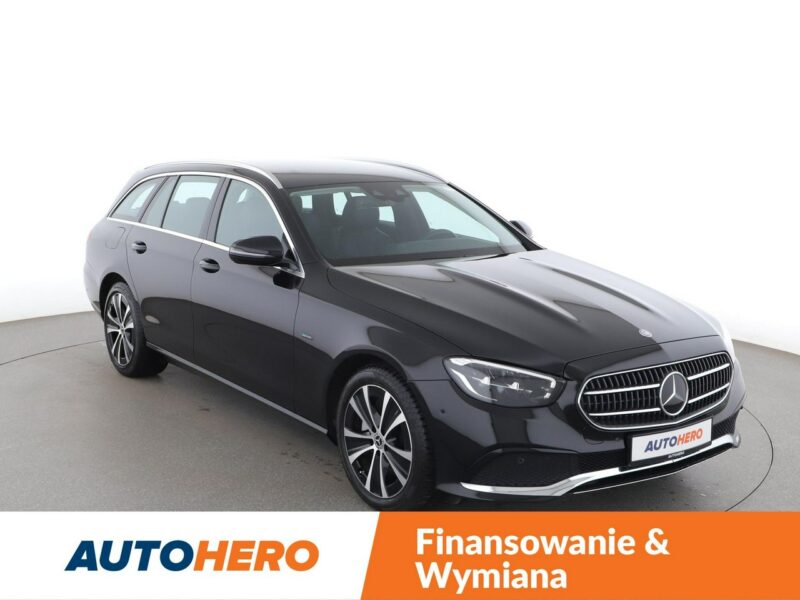 Mercedes E 300 fv23% PHEV full LED el. fotele z pamięcią grzane fotele kamery W213 (2016-)