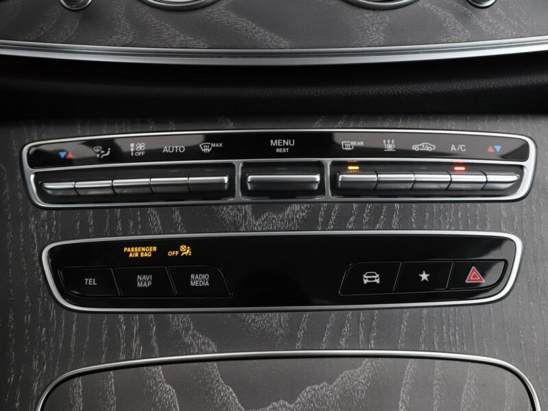 Mercedes E 300 fv23% PHEV full LED el. fotele z pamięcią grzane fotele kamery W213 (2016-)