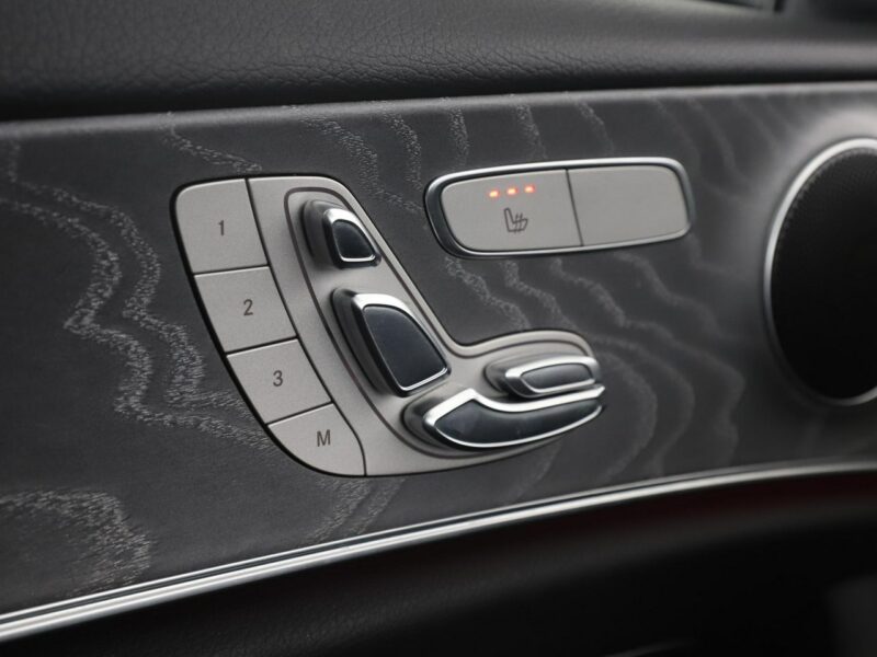 Mercedes E 300 fv23% PHEV full LED el. fotele z pamięcią grzane fotele kamery W213 (2016-)
