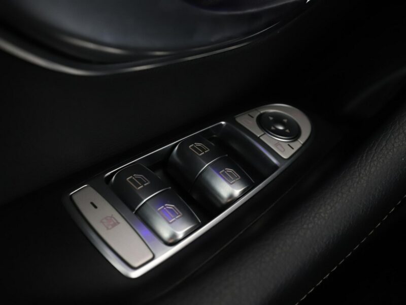 Mercedes E 300 fv23% PHEV full LED el. fotele z pamięcią grzane fotele kamery W213 (2016-)