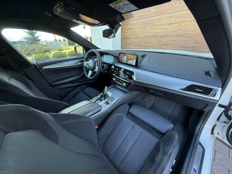 BMW 520 2.0 190KM XDrive kamery 360 M Pakiet Brutto krajówka G30/G31 (2017-2023)