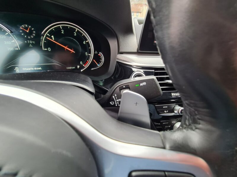 BMW 520 Salon PL M-Pakiet Navi Kamera 2xPDC Grzane Fotele Klimatronik Alu G30/G31 (2017-2023)