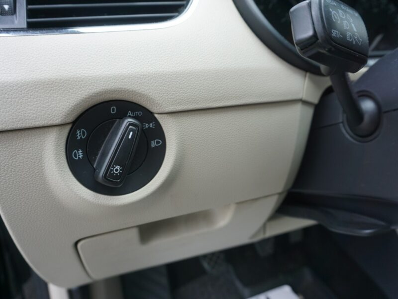 Škoda Octavia zarejestrowany, ubezpieczony, polski salon, I rej. maj 2015 III (2013-)