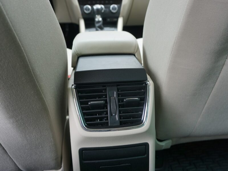 Škoda Octavia zarejestrowany, ubezpieczony, polski salon, I rej. maj 2015 III (2013-)