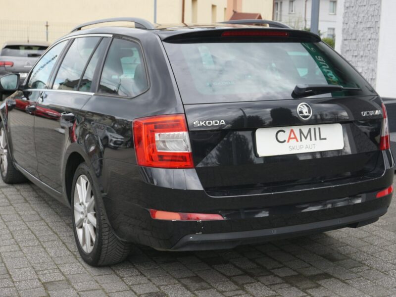 Škoda Octavia zarejestrowany, ubezpieczony, polski salon, I rej. maj 2015 III (2013-)