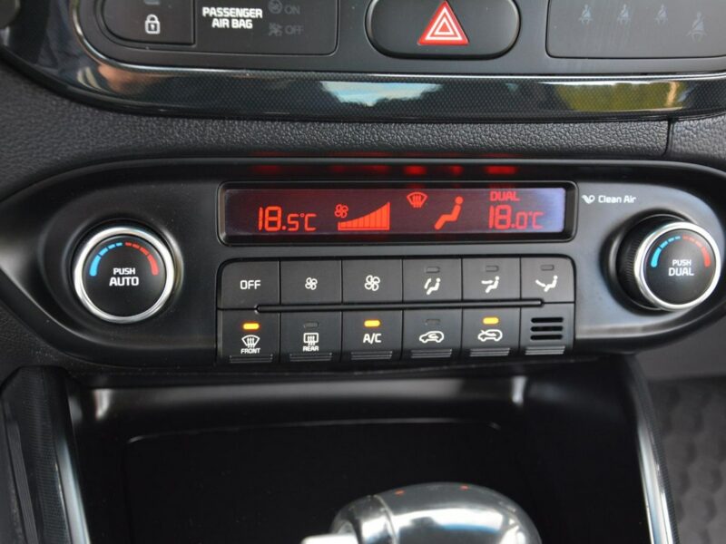 Kia Carens 1.7d(141KM) Led Duża Navi Kamera*2xPDC*Automat*Grza.Kierownica*Alu 17" IV (2013-)