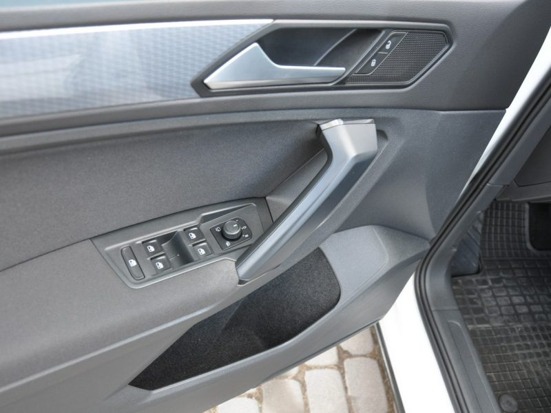 Volkswagen Tiguan 2.0TDI 150KM DSG 4Motion Life Temp.Aktywny Czujniki SalonPL 1wł II (2016-2024)