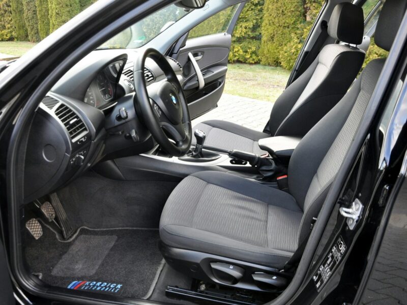 BMW 120 2.0d(143KM)*Lift*Grzane Fotele*Klimatyzacja*Parktronik*I Wł*Alu16"ASO E87 (2004-2013)