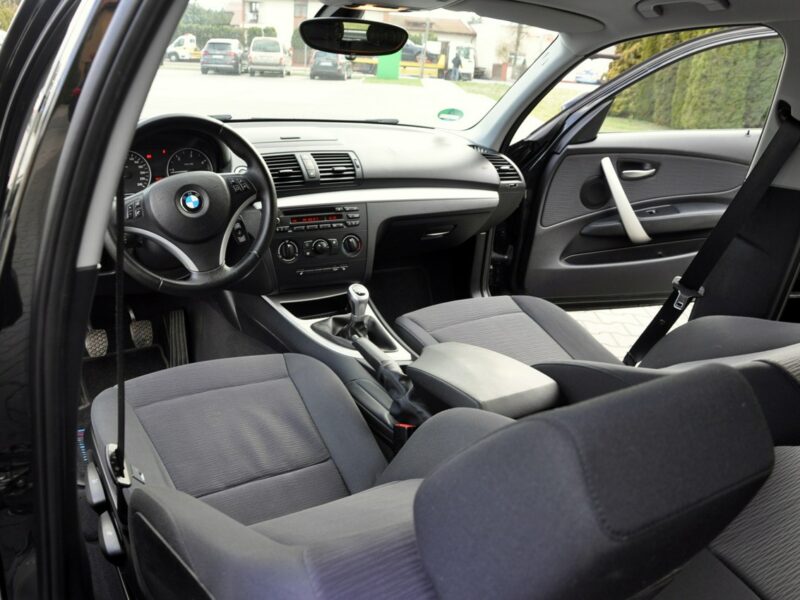 BMW 120 2.0d(143KM)*Lift*Grzane Fotele*Klimatyzacja*Parktronik*I Wł*Alu16"ASO E87 (2004-2013)