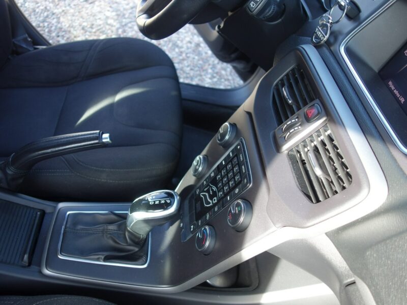 Volvo V40 II (2012-)