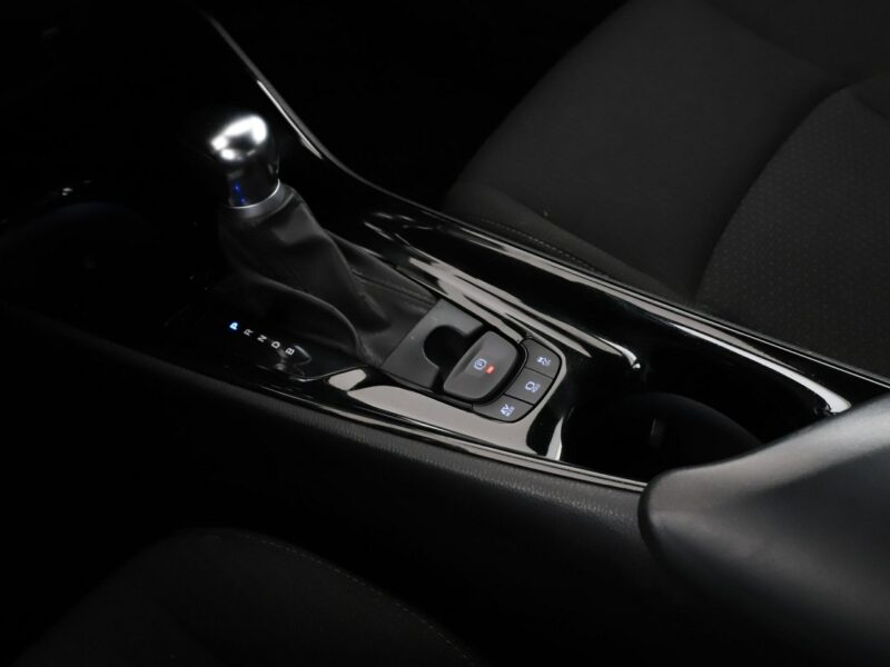 Toyota C-HR hybryda navi kamera grzane fotele ACC Bluetooth klima-auto