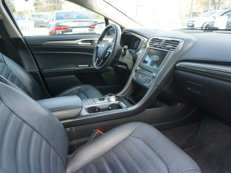 Ford Fusion zarejestrowany, ubezpieczony