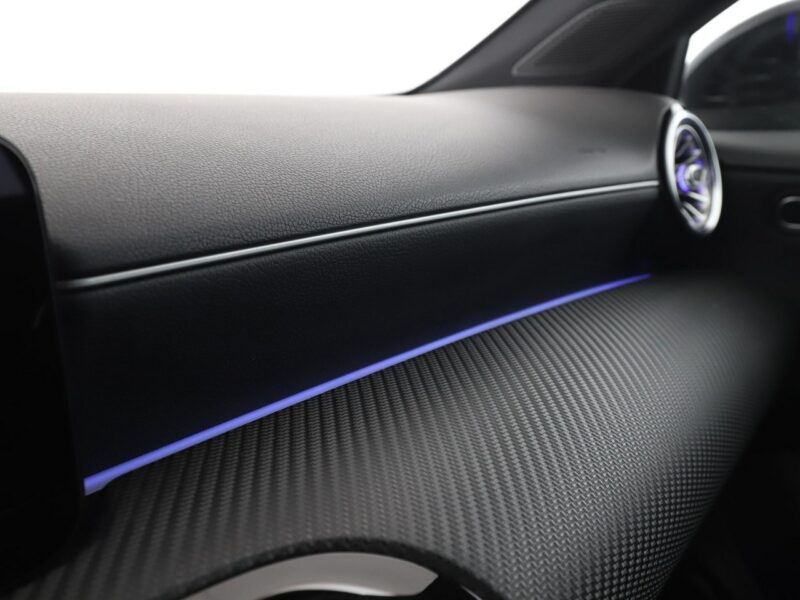 Mercedes A 250 PHEV 250e automat skóra navi kamera grzane fotele ACC LED W177 (2018-)