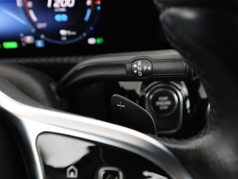 Mercedes A 250 PHEV 250e automat skóra navi kamera grzane fotele ACC LED W177 (2018-)