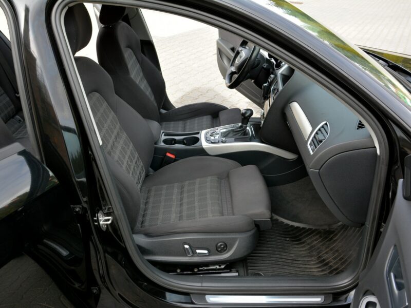 Audi A4 Lift S-line BLiS Ledy Navi MMi BI-Xenon*Pamiec Foteli*ASO AUDI* B8 (2007-2015)