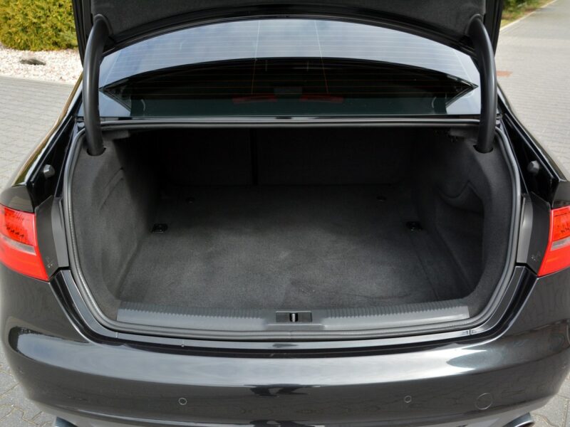 Audi A4 Lift S-line BLiS Ledy Navi MMi BI-Xenon*Pamiec Foteli*ASO AUDI* B8 (2007-2015)