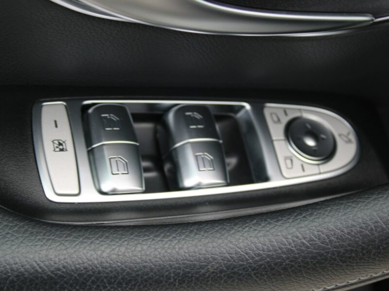 Mercedes E 220 AMG/Avantgarde 4-Matic Virtual Kamera W213 (2016-)