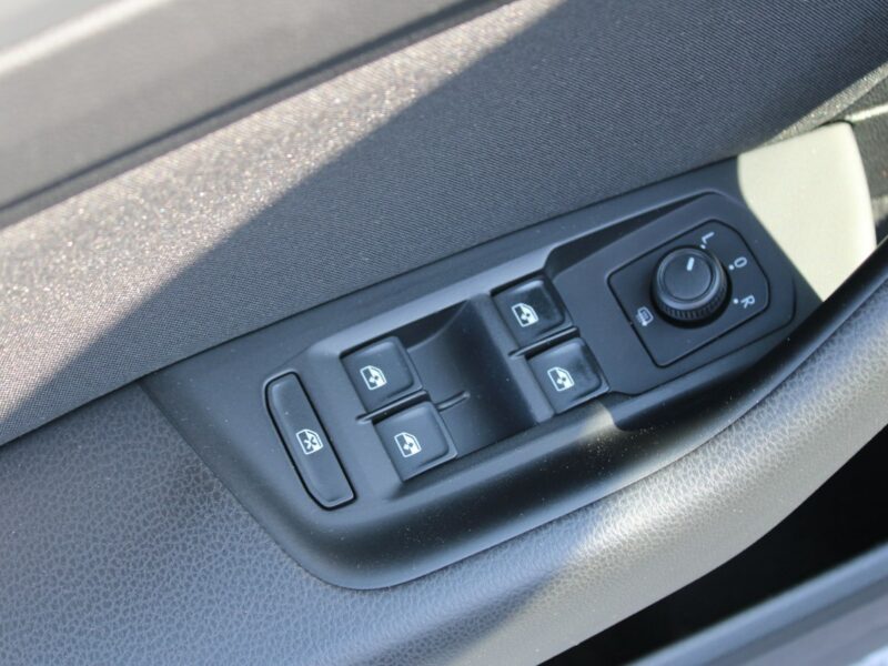 Volkswagen Passat ESSENCE LED F-vat Salon Polska Gwarancja B8 (2014-2023)