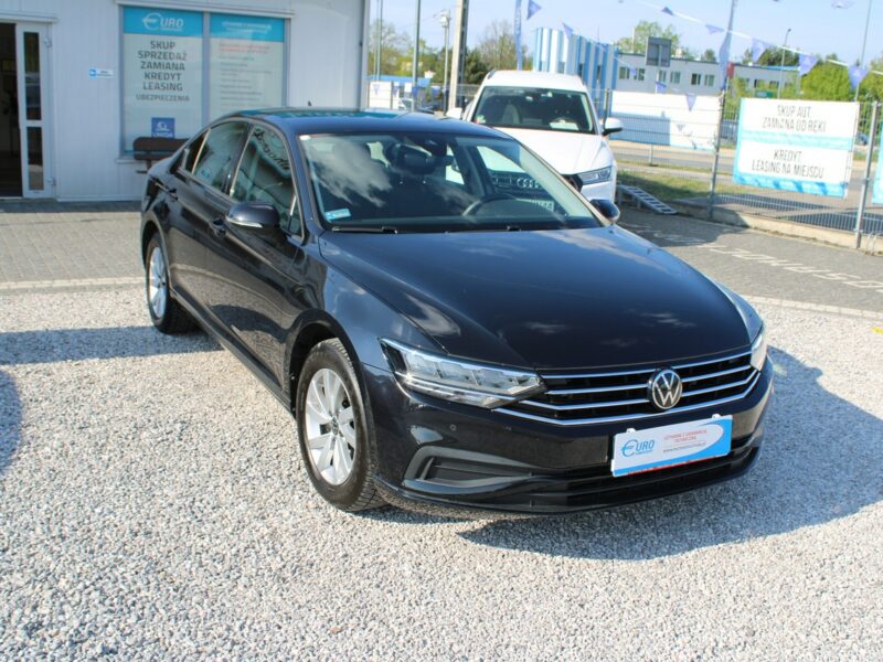 Volkswagen Passat ESSENCE LED F-vat Salon Polska Gwarancja B8 (2014-2023)