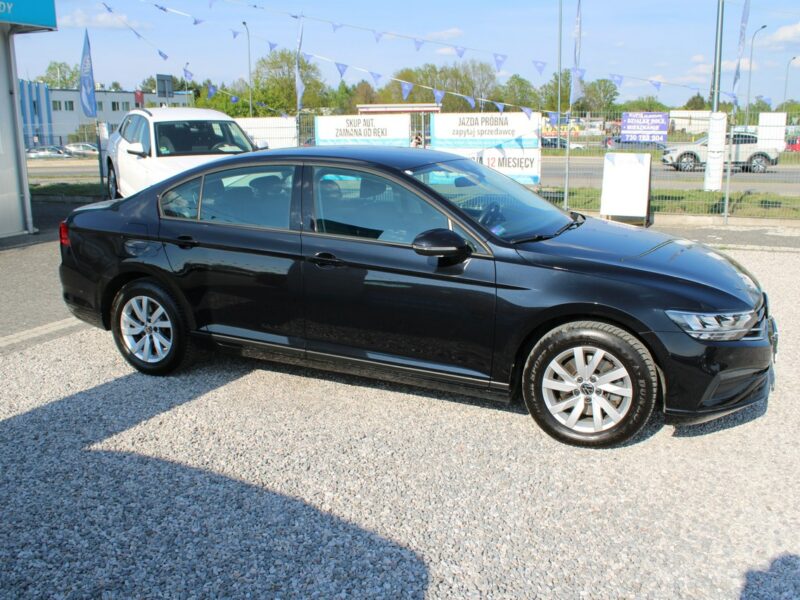 Volkswagen Passat ESSENCE LED F-vat Salon Polska Gwarancja B8 (2014-2023)