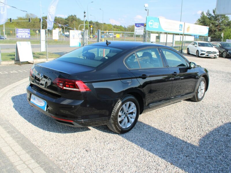 Volkswagen Passat ESSENCE LED F-vat Salon Polska Gwarancja B8 (2014-2023)