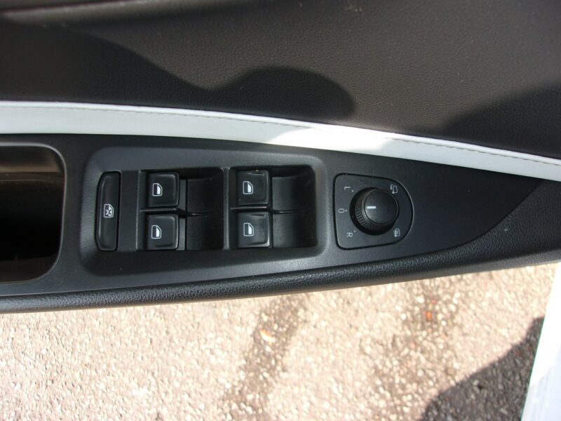 Seat Leon CUPRA, 280KM, Navi, PDC 2x, Grzane fotele, Klimatronic, Panorama III (2012-)