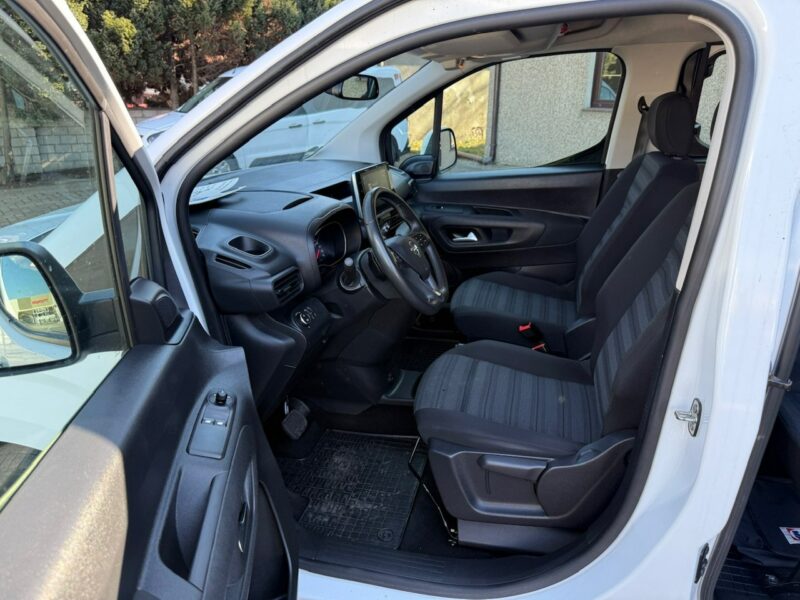 Opel Combo Life Combo Długie Life dla Niepełnosprawnych Inwalida Rampa PFRON Model2021 2018-