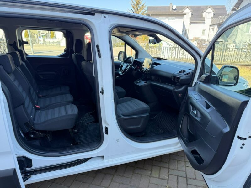 Opel Combo Life Combo Długie Life dla Niepełnosprawnych Inwalida Rampa PFRON Model2021 2018-