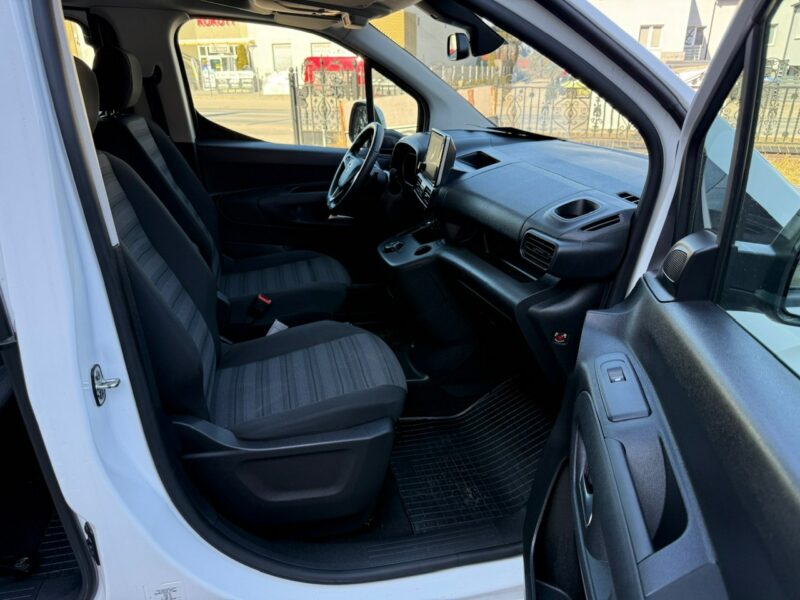 Opel Combo Life Combo Długie Life dla Niepełnosprawnych Inwalida Rampa PFRON Model2021 2018-