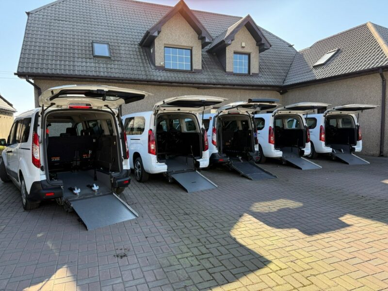 Opel Combo Life Combo Długie Life dla Niepełnosprawnych Inwalida Rampa PFRON Model2021 2018-