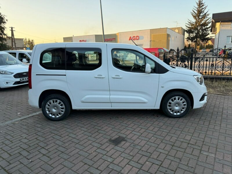 Opel Combo Life Combo do przewozu Niepełnosprawnych inwalida rampa Model 2021 PFRON 2018-