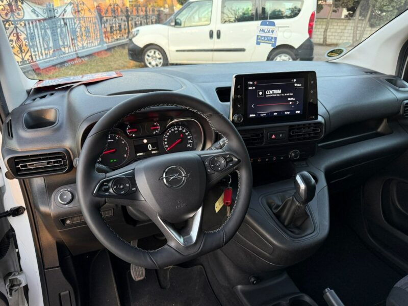 Opel Combo Life Combo do przewozu Niepełnosprawnych inwalida rampa Model 2021 PFRON 2018-