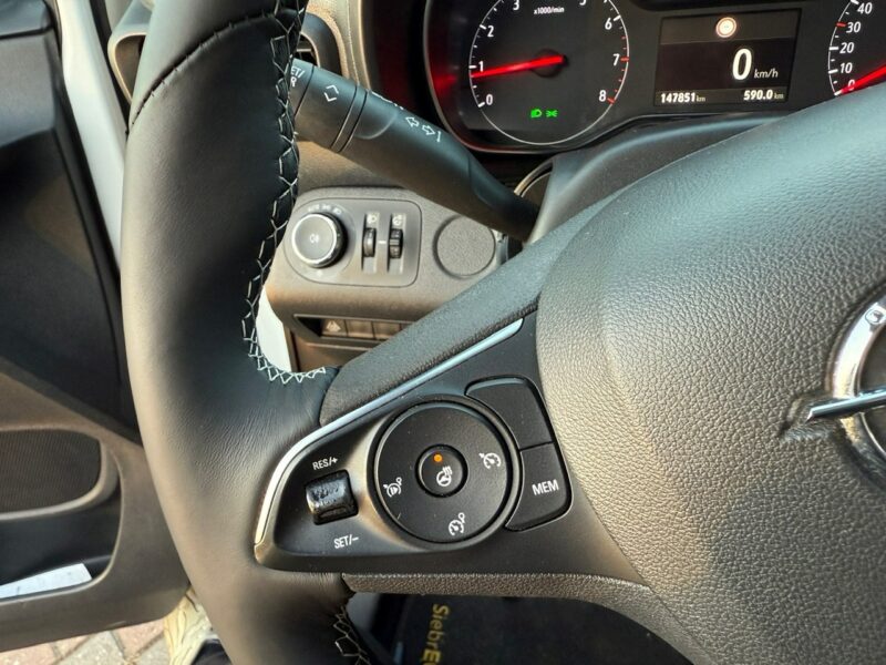 Opel Combo Life Combo do przewozu Niepełnosprawnych inwalida rampa Model 2021 PFRON 2018-