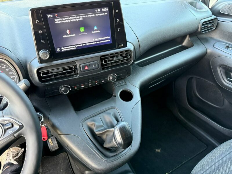 Opel Combo Life Combo do przewozu Niepełnosprawnych inwalida rampa Model 2021 PFRON 2018-