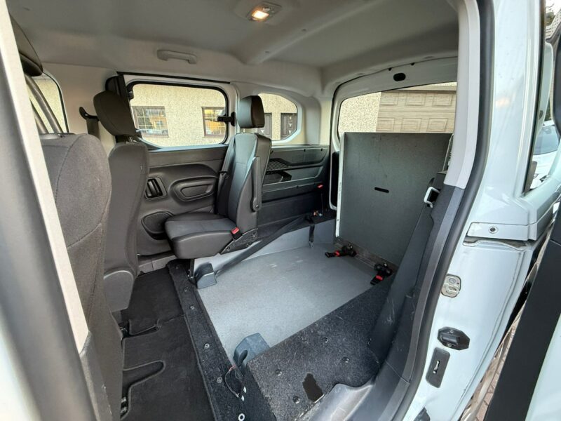 Opel Combo Life Combo do przewozu Niepełnosprawnych inwalida rampa Model 2021 PFRON 2018-