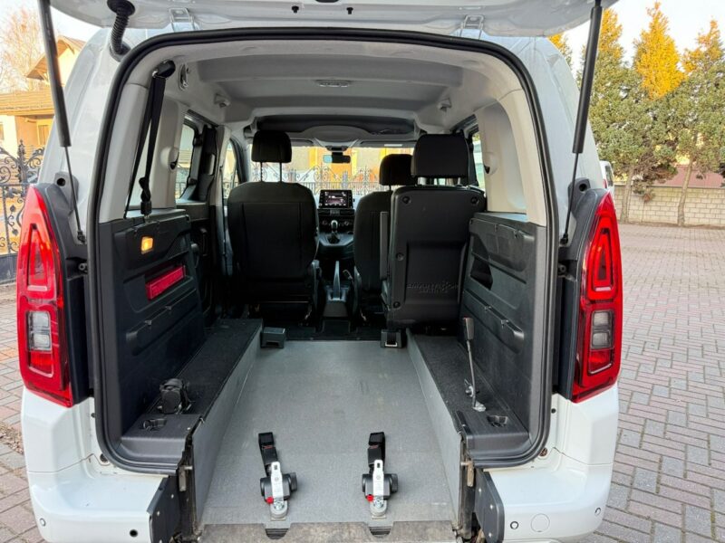 Opel Combo Life Combo do przewozu Niepełnosprawnych inwalida rampa Model 2021 PFRON 2018-