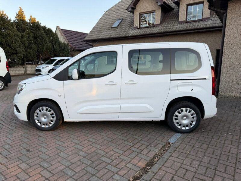 Opel Combo Life Combo do przewozu Niepełnosprawnych inwalida rampa Model 2021 PFRON 2018-