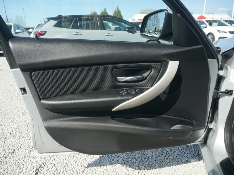 BMW 320 F31 320d 190 KM xDrive Advantage Salon PL Faktura VAT 23% DW8CV48 F30/F31 (2012-)