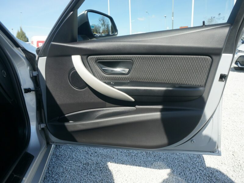 BMW 320 F31 320d 190 KM xDrive Advantage Salon PL Faktura VAT 23% DW8CV48 F30/F31 (2012-)