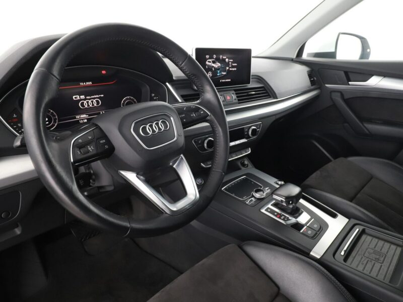 Audi Q5 Sport quattro S-tronic virtual alcantara climatronic-3stref. navi grza 8R (2008-)