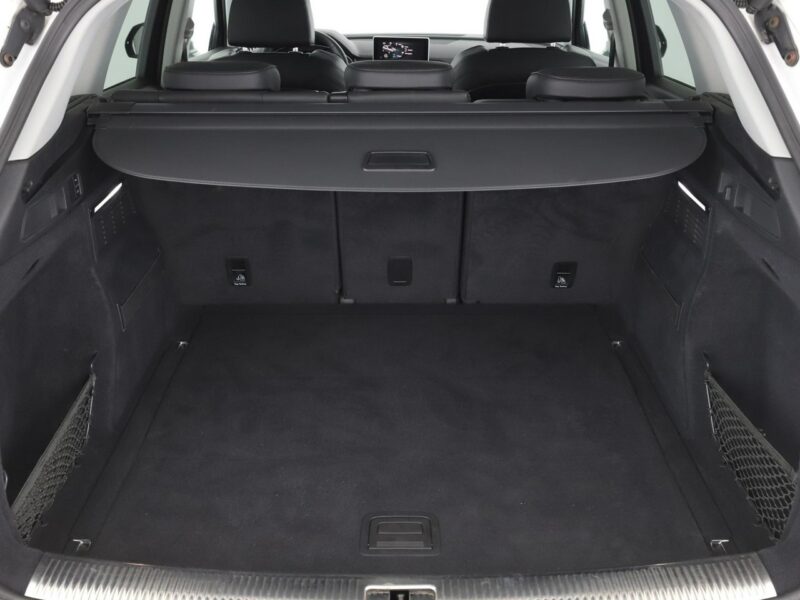 Audi Q5 Sport quattro S-tronic virtual alcantara climatronic-3stref. navi grza 8R (2008-)