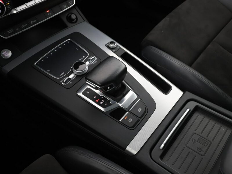 Audi Q5 Sport quattro S-tronic virtual alcantara climatronic-3stref. navi grza 8R (2008-)