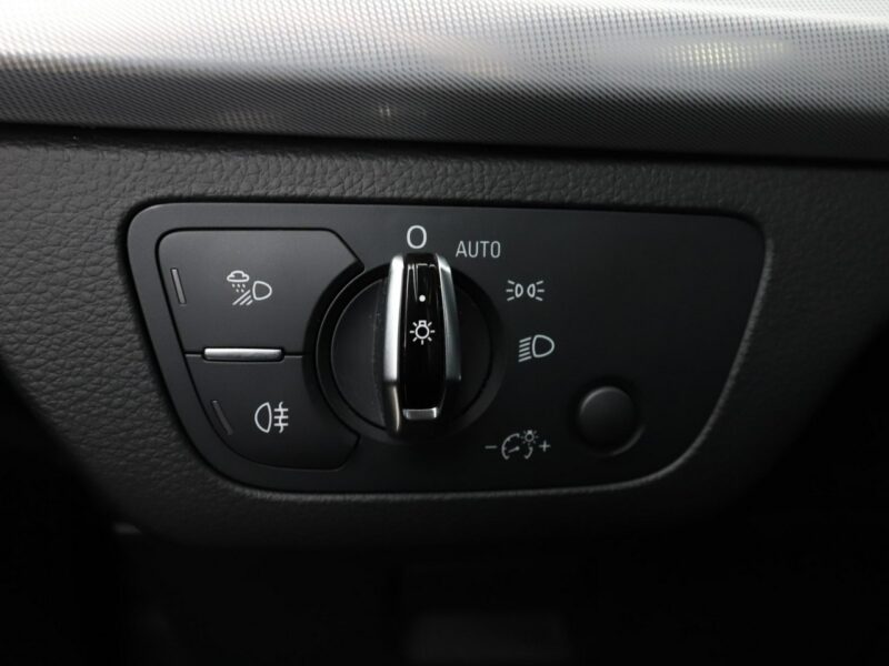 Audi Q5 Sport quattro S-tronic virtual alcantara climatronic-3stref. navi grza 8R (2008-)