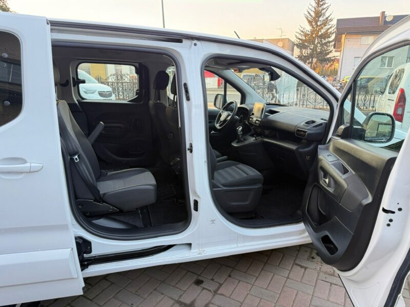Opel Combo Life Combo do przewozu Niepełnosprawnych inwalida rampa Model 2021 PFRON 2018-