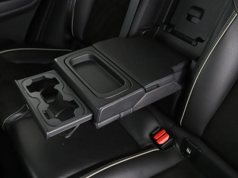 Volvo XC 60 FV23 2.0D4 Automat AWD R-Design Tempomat Navi HarmanKardon BLIS Kamera II (2017-)