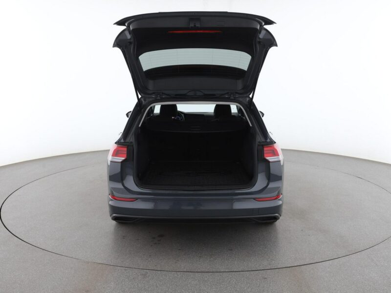 Volkswagen Golf FV23% virtual cocpit LED navi klima auto czujniki parkowania VIII (2020-)