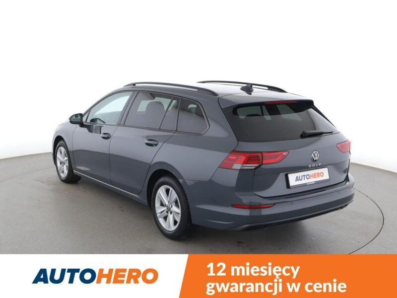Volkswagen Golf FV23% virtual cocpit LED navi klima auto czujniki parkowania VIII (2020-)