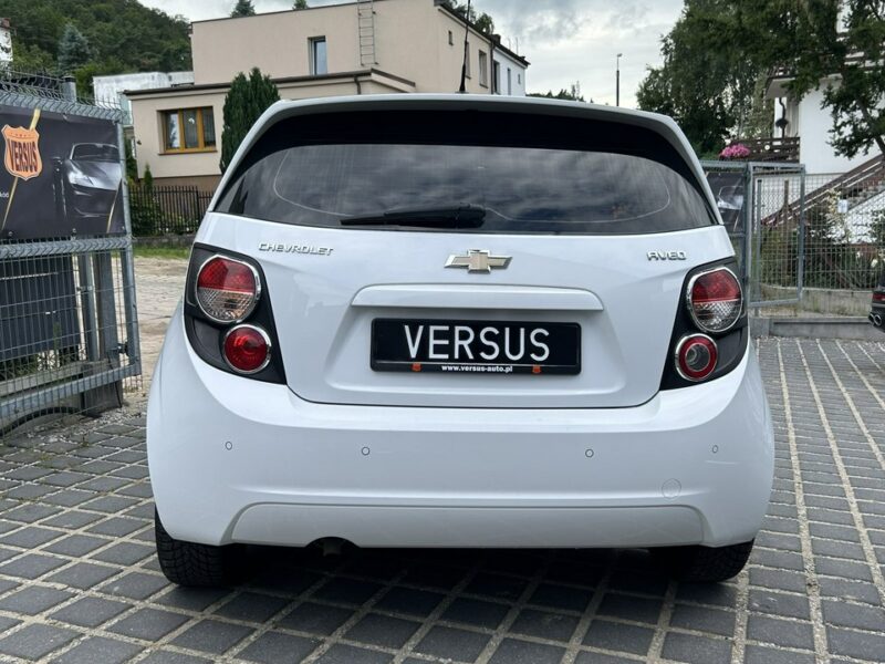 Chevrolet Aveo 1.6 benzyna automat 115KM Klimatyzacja biały 5drzwi T30) (2011-)