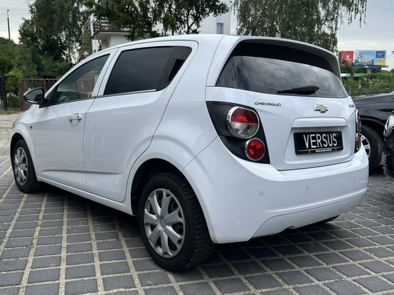 Chevrolet Aveo 1.6 benzyna automat 115KM Klimatyzacja biały 5drzwi T30) (2011-)